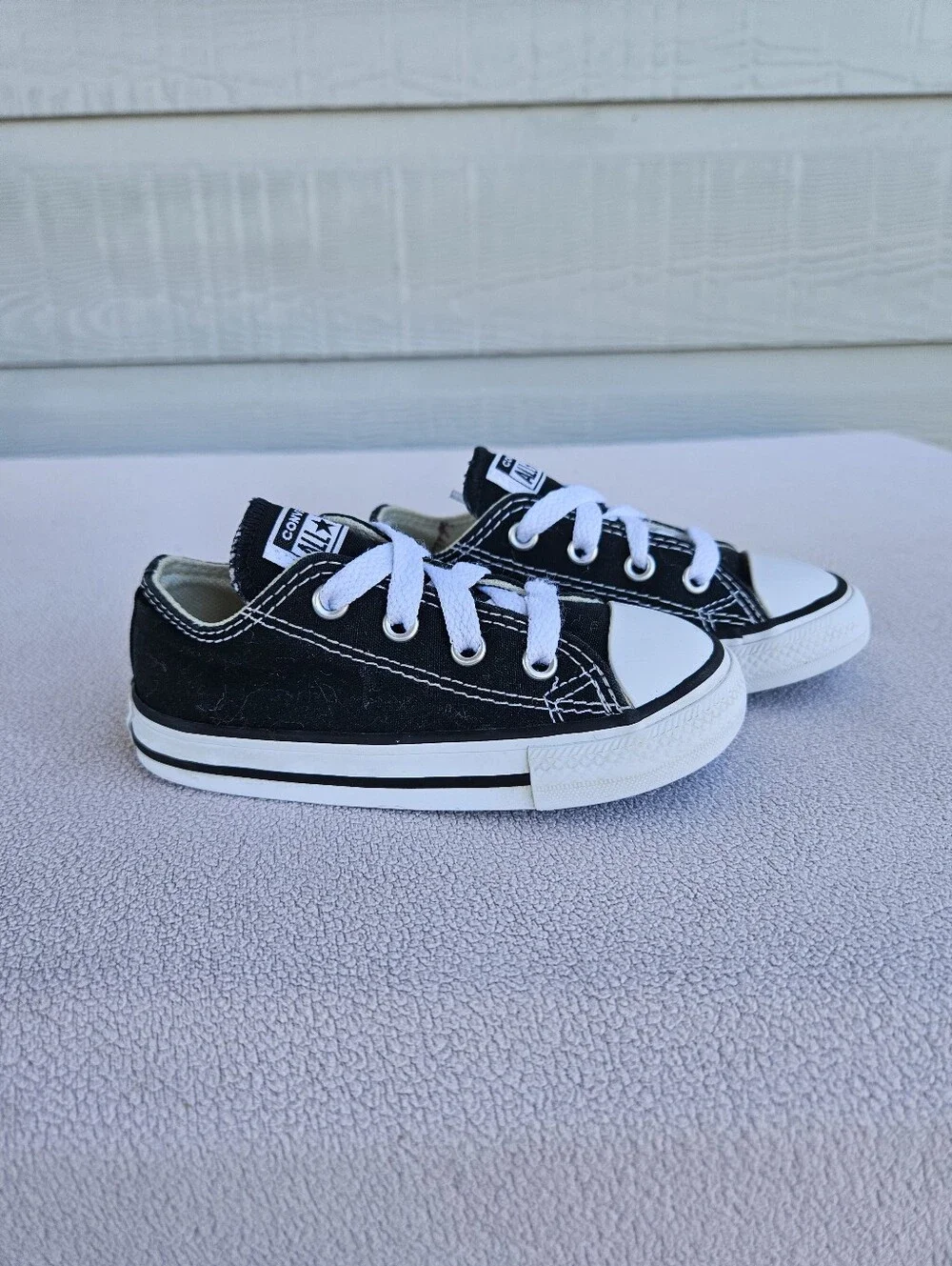 Converse CTAS Low Top Canvas Sneakers Toddler SZ 7 Black White Laces
